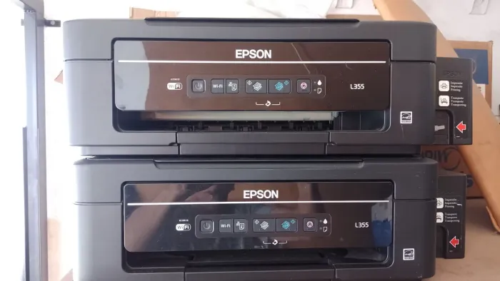 Vendo impressora Epson com defeito para quem faz manutenção