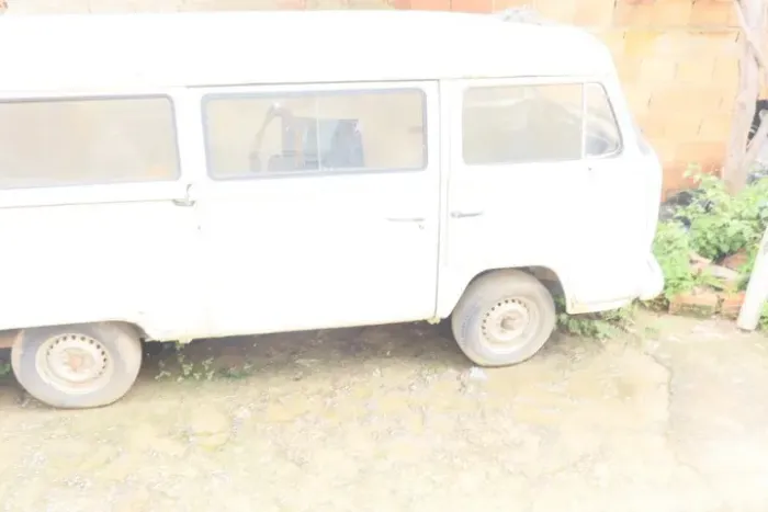 Volkswagen Kombi Escolar 1.6 MPI 2001