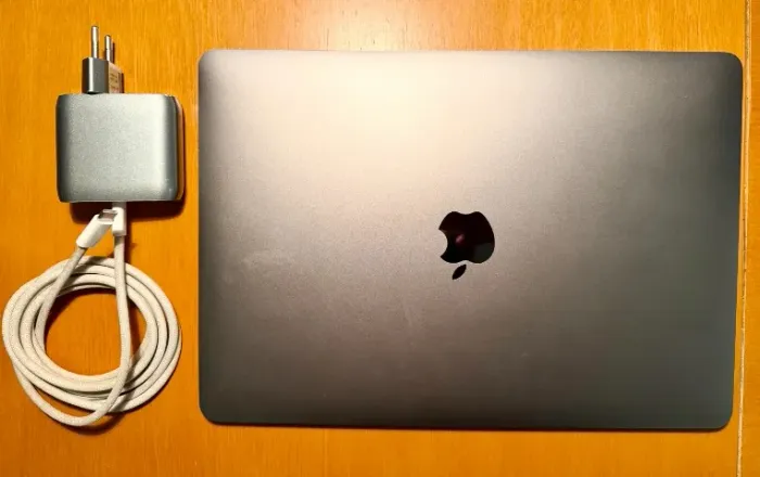 MacBook Air Retina 13 2018 i5 