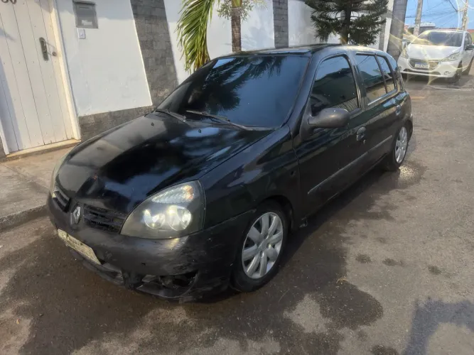 Renault Clio Hi-flex 1.0 16V 5P 2011