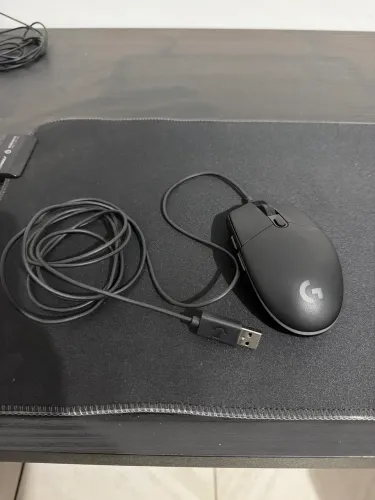 Mouse logitech g203