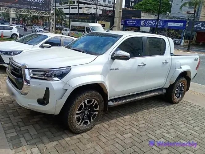 Toyota Hilux CD SRX 4X4 2.8 TDI 16V Diesel Aut. 2025