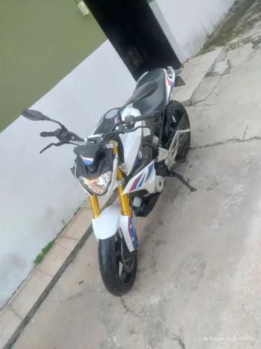 Bmw g310R baixo km 