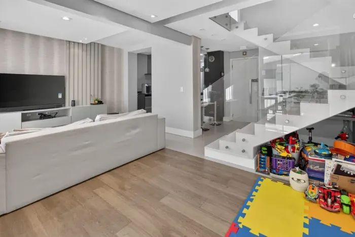 Casa de condomínio para venda possui 152 metros quadrados com 3 quartos