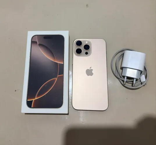 Vendo iPhone 16 PRO MAX 256gb (aceito cartão)