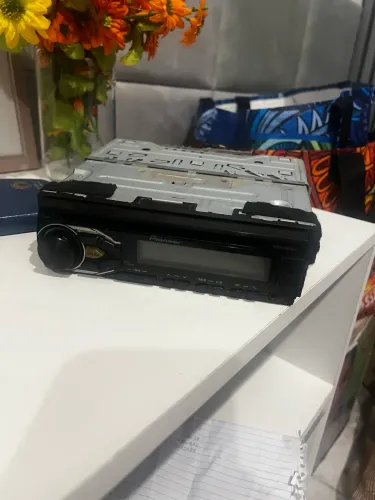 Vende-se aparelho para som de carro