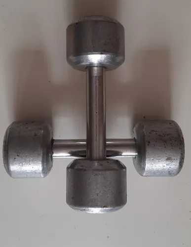 VENDA DE EQUIPAMENTOS DE MUSCULAÇÃO