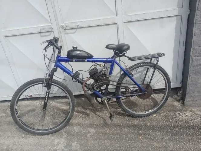 Vendo bicicleta Motorizada a Gasolina