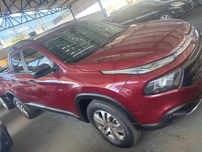 Fiat Toro Freedom 2.0 16V 4X2 TB Diesel Mec. 2017