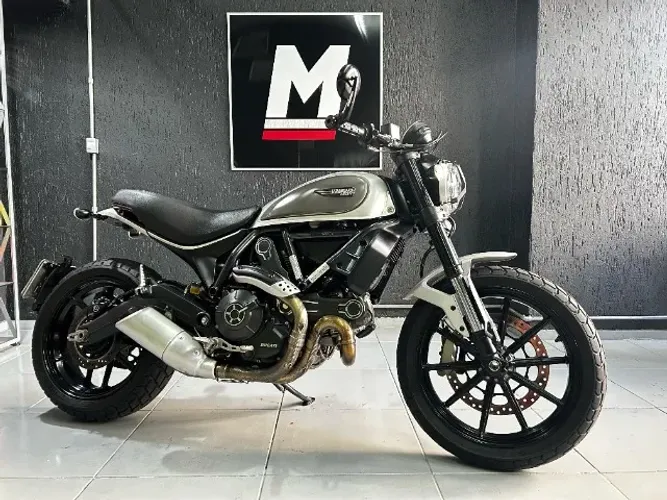 DUCATI SCRAMBLER ICON 2018 - Segundo dono - Com acessórios - Revisada DESMO