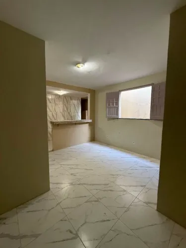 APARTAMENTO EM ITAPUÃ PROXIMO A PRAIA