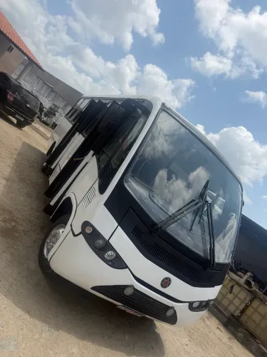 MICRO ÔNIBUS LO915 2011/12 MERCEDES BENZ