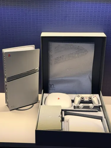 PlayStation 5 Pro Edição Limitada 30 anos - VideoGame PS5 pro 2tb