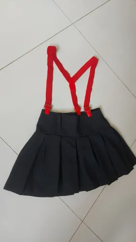 Saia infantil/suspensório