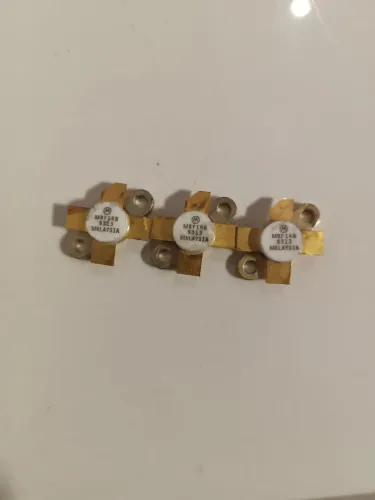Kit 3 pç Transistor de potência RF (Radiofrequência) da linha MRF148 Motorola