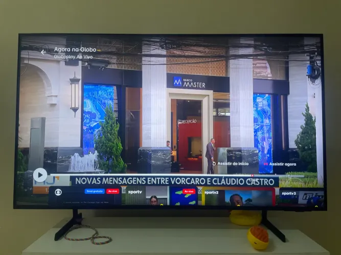 Smart TV Samsung Crystal UHD 4K de 50 polegadas.