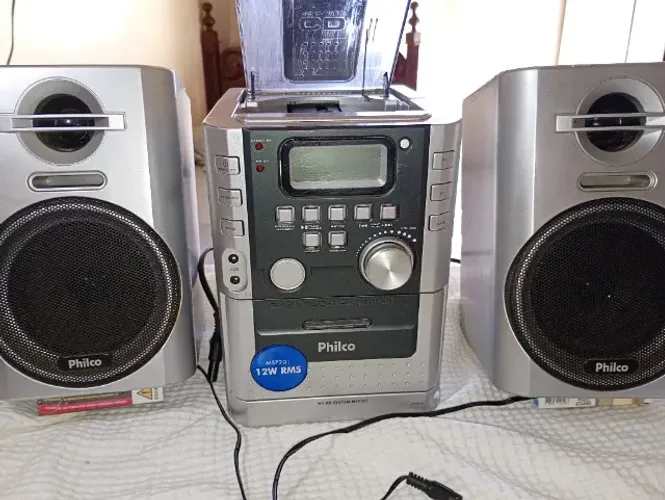 Micro System Philco MSP201-12W RMS-110/220V -para conserto ou retirada de peças