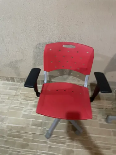 VENDO 2 cadeiras de escritório