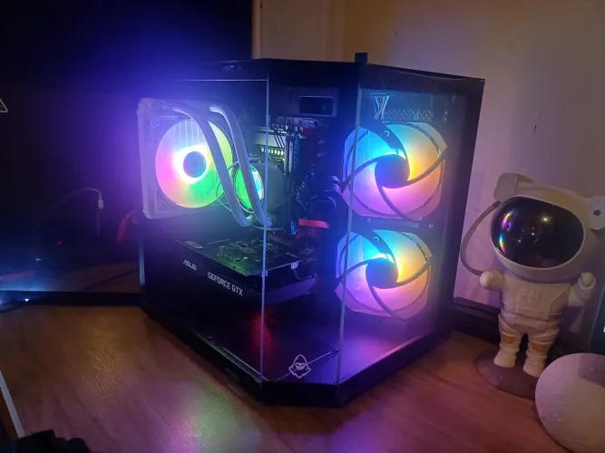 PC Gamer - Xeon 2680 V4 3.3Ghz - GTX 1650 4gb - Ram 32GB 3200Mhz - Ssd 256Gb