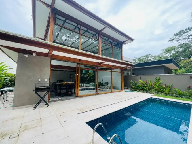 Casa com 3 dormitórios para alugar, 238 m² - Riviera de São Lourenço - Bertioga/SP