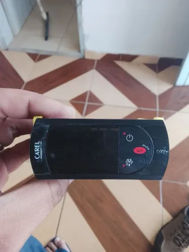  Vendo 2 Controlador de temperatura carel 