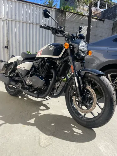 Royal Enfield Shotgun 650