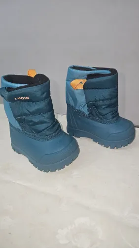 Bota infantil bebê decathlon tamanho 16/17