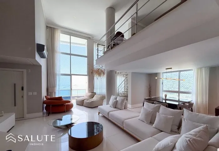 Apartamento locação anual 3 suítes Barra Sul