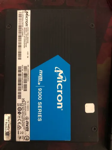 Pro 9300 3.84TB NVM