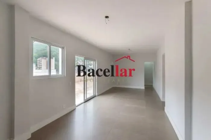 Cobertura - Linear / Residencial / Tijuca