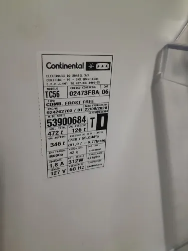 Geladeira Continental 472 litros com defeito