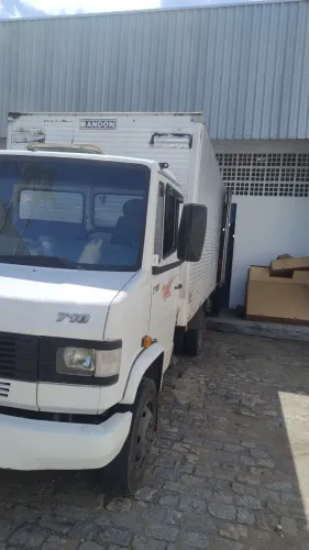 "caminhoes 710" no Brasil