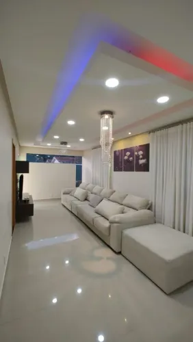 Casa mobiliada, 3/4 Edícula, Escritório e Depósito