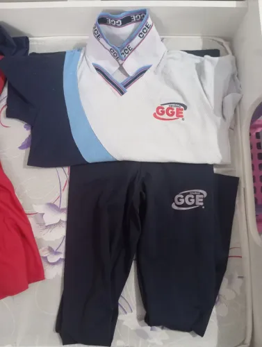 Fardamento feminino escoa GGE