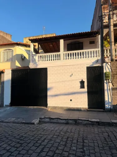 IVS IMOBILIARIA ALUGA CASA EM CONDOMÍNIO FECHADO EM BANGU