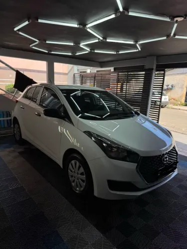 Hyundai HB20 Unique 1.0 Flex 12V Mec. 2019