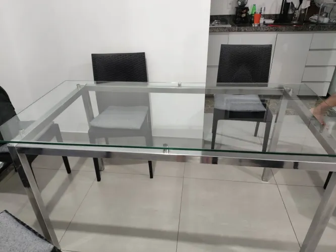 Mesa de jantar retangular em vidro temperado e aluminio a venda