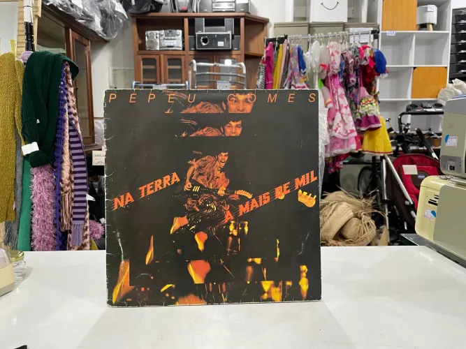Disco de Vinil Pepeu Gomes Na Terra a Mais de Mil