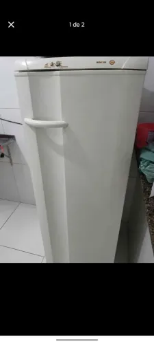 Geladeira Eletrolux funcionando perfeitamente