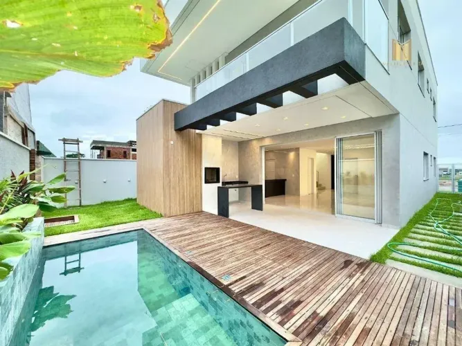 Casa com 4 dormitórios à venda, 219 m² por R$ 1.490.000 - Cidade Alpha - Eusébio/CE