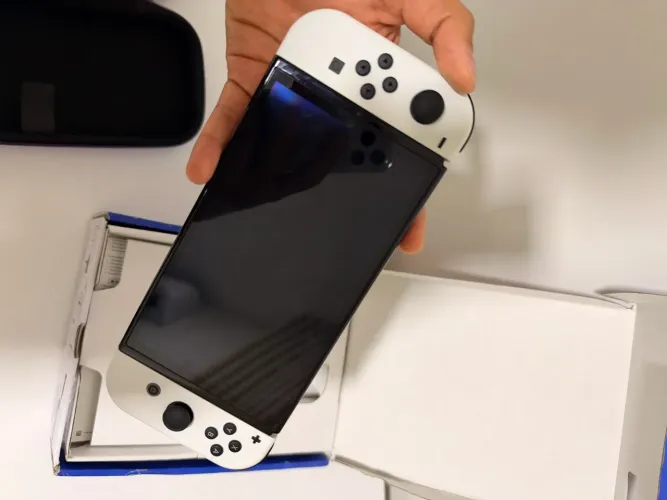 NINTENDO SWITCH OLED NOVO