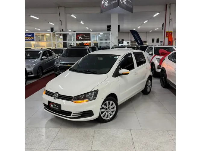 Volkswagen Fox Trendline 1.0 Flex 8V 5P 2015
