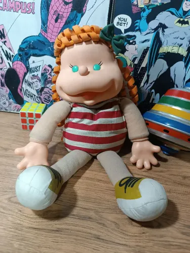 Boneca Garrafinha anos 90. Item ideal para colecionadores