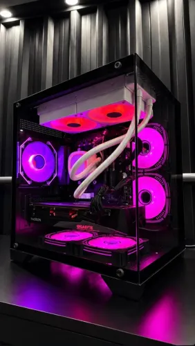 Computador gamer ótimo para jogos e estudos.