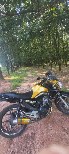 Vendo Titan 160 segundo dono