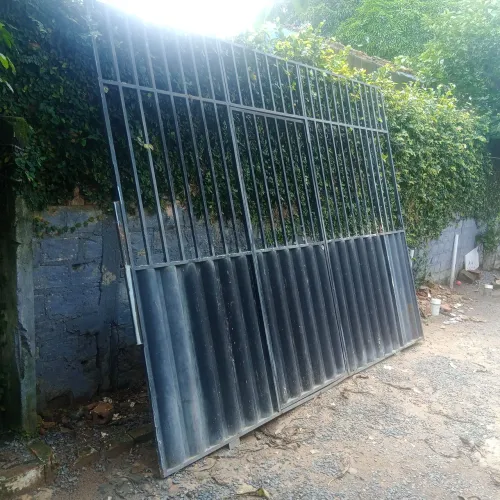 Portão de ferro 