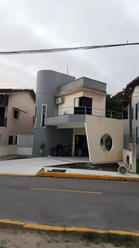 Alugo casa duplex no condomínio residencial viver
