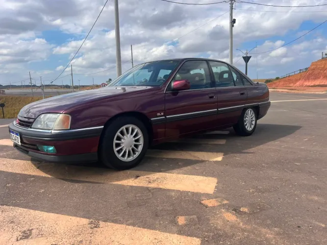 Chevrolet Omega GLS 2.2 / 2.0 (álcool) 1993