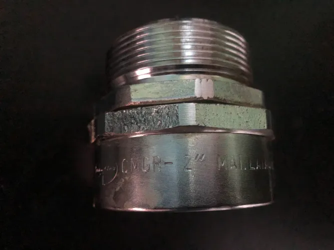 Conector eletroduto giratória 2 polegadas latão zincado sem tampa