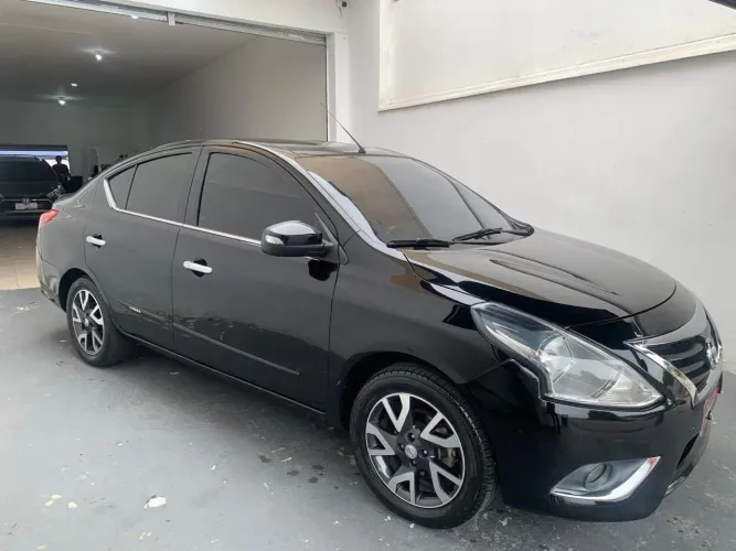 Nissan Versa Unique 1.6 16V Flexstart 4P Aut. 2017